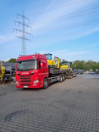 Abroll LKW mit PLattform und Tieflader (3)